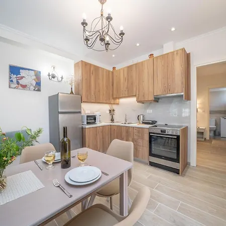 Ilias Apartmán *