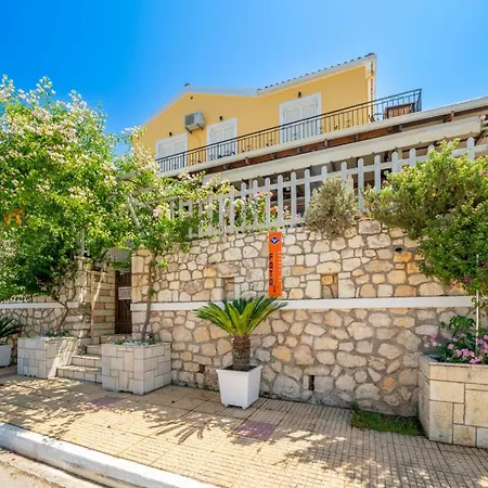 Apartment Ilias